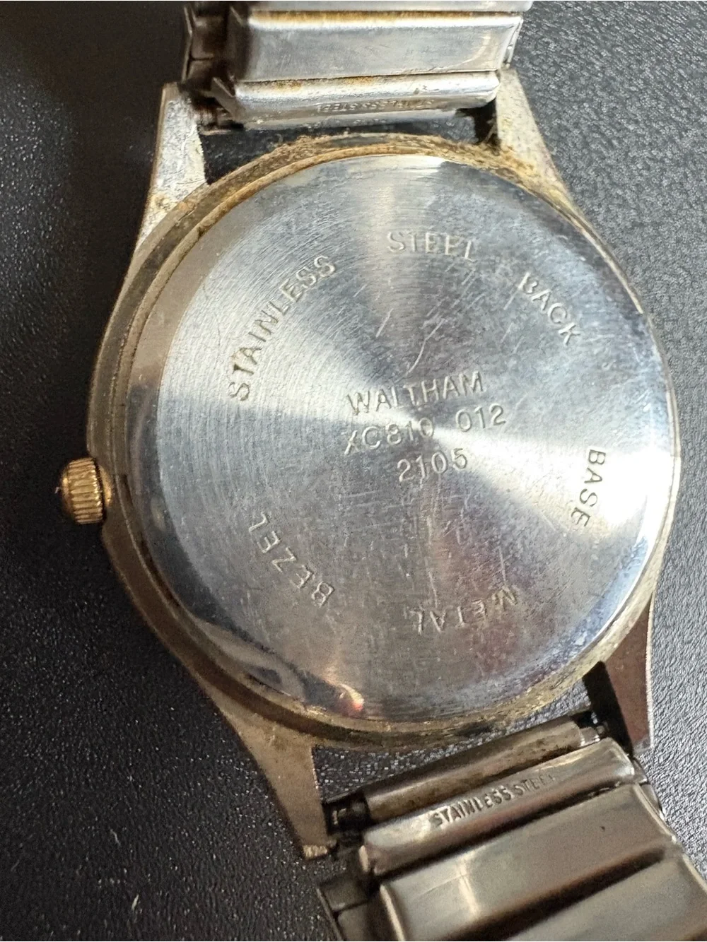 Waltham Two-Tone Men's Watch - Black Dial, Gold Accents